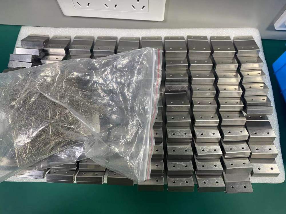 達(dá)沃鑫線(xiàn)性導(dǎo)軌滑塊半成品區(qū)